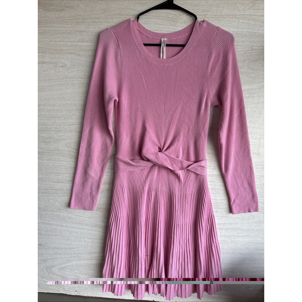 pink long-sleeve ribbed sweater dress Anthropologie Twisted Waist Detail Lg